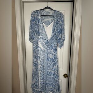 💙Calvin Klein Blue and White Wrap Dress💙 Size 12 EUC